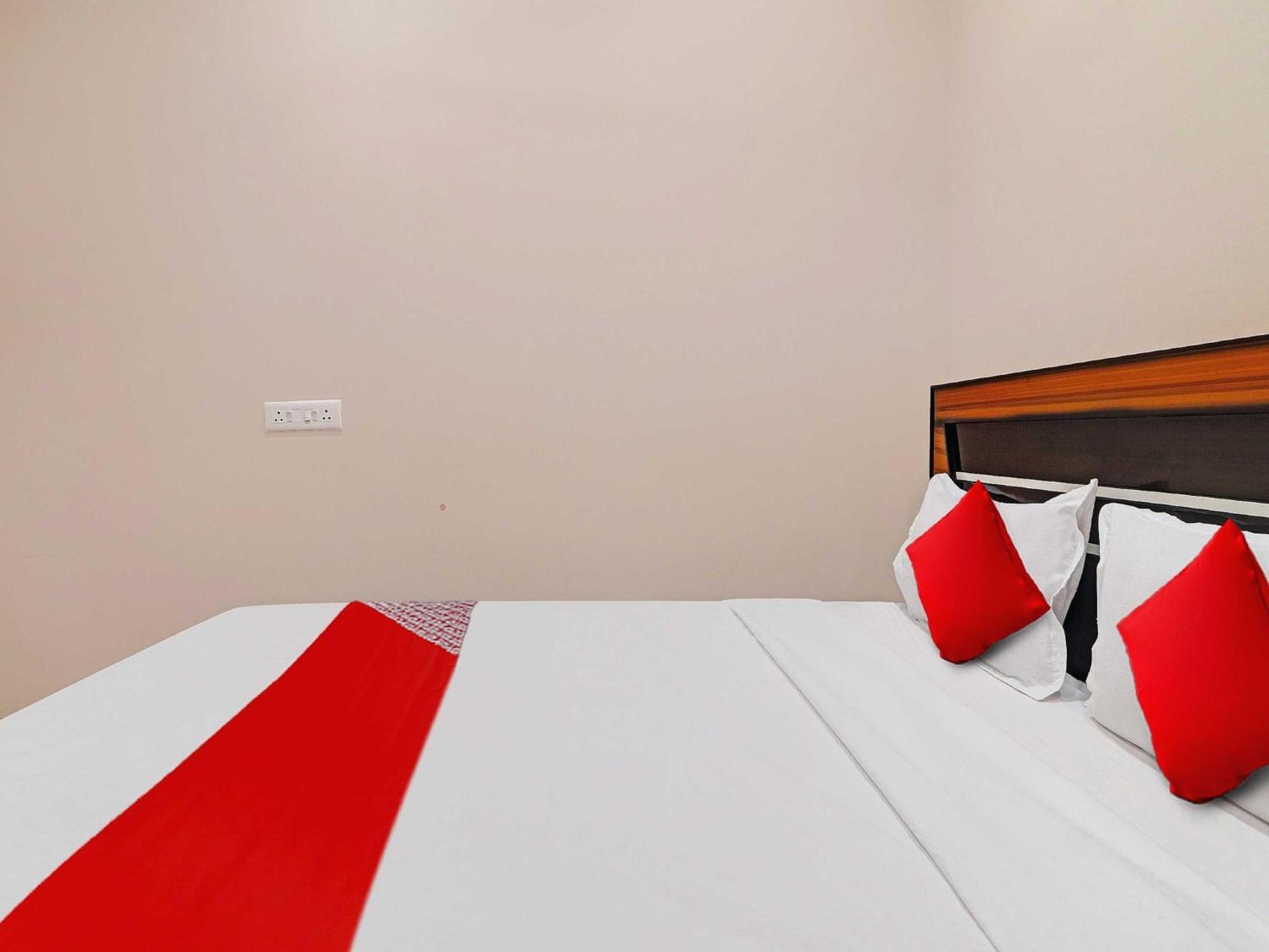 Hotel O Vasista Residency Гайдарабад Екстер'єр фото