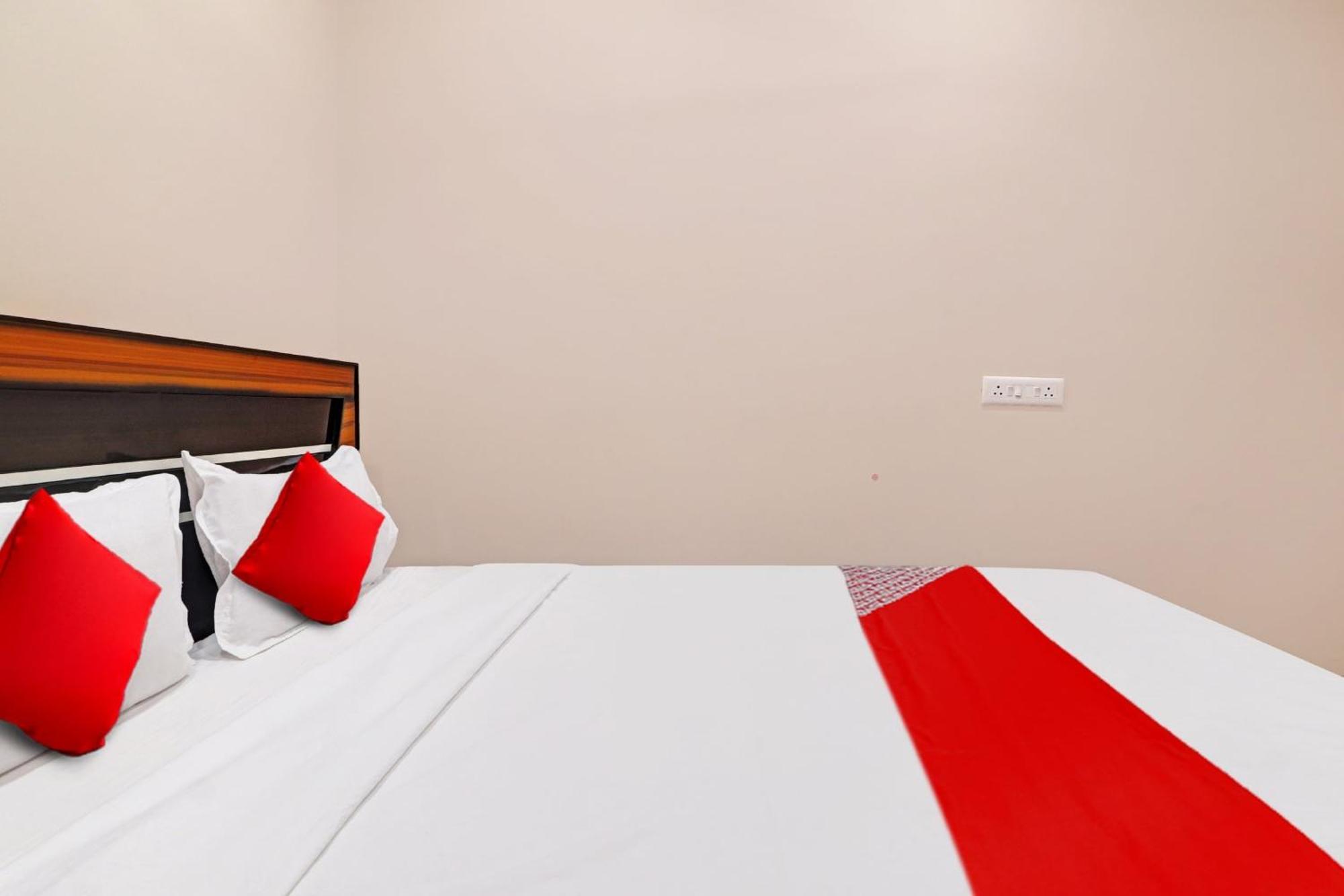 Hotel O Vasista Residency Гайдарабад Екстер'єр фото